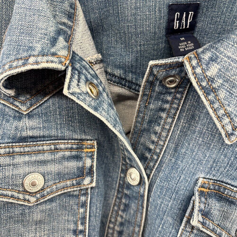 GAP 2003 Stretch Denim Snap Jacket Medium Light Wash Western Utility Y2K - Picture 10 of 14